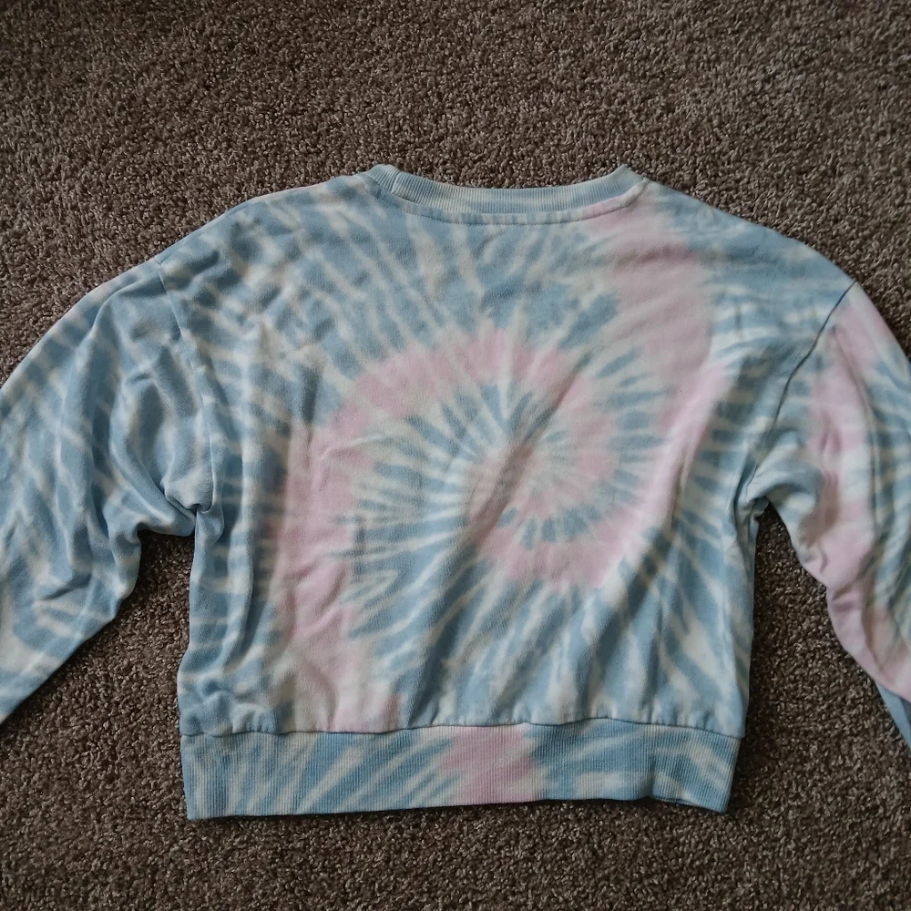 Disney Alice in Wonderland Tie Dye Cropped Sweatshirt | Blue & Pink - Picture 4 of 7